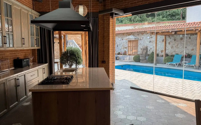 V Grecheskom Stile Khalkidiki Villa