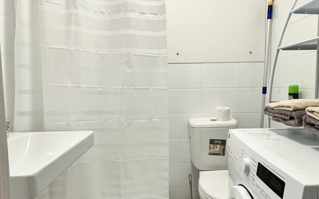 Istoman Two S Vidom Na Prud Apartments