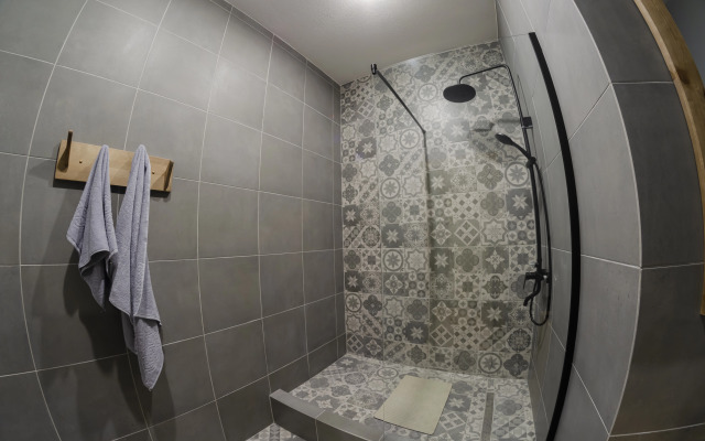 Uluchshenny S Balkonom 12 Apartments