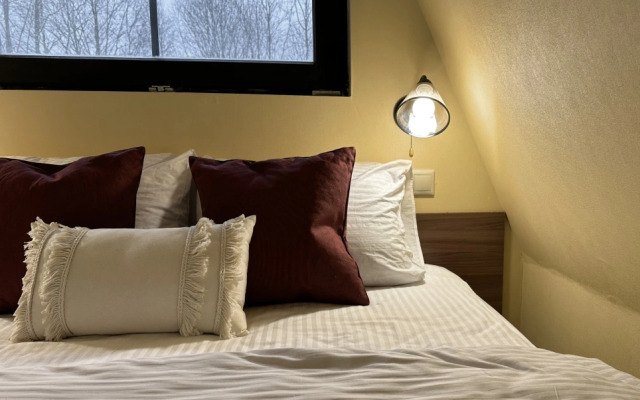 Afrejm s vidom na les №4 Private House