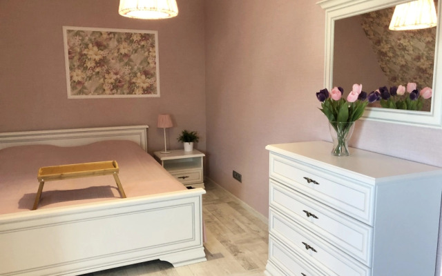 Zelenaya Milya Semeynyy Flat