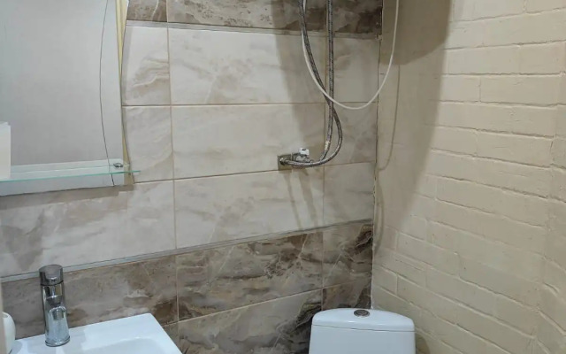 Malenkij S Parkovkoy I Vsemi Udobstvam Guest House