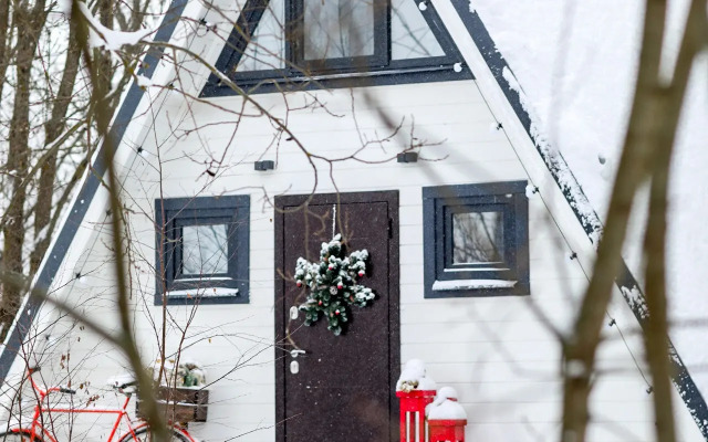 Глэмпинг А у реки