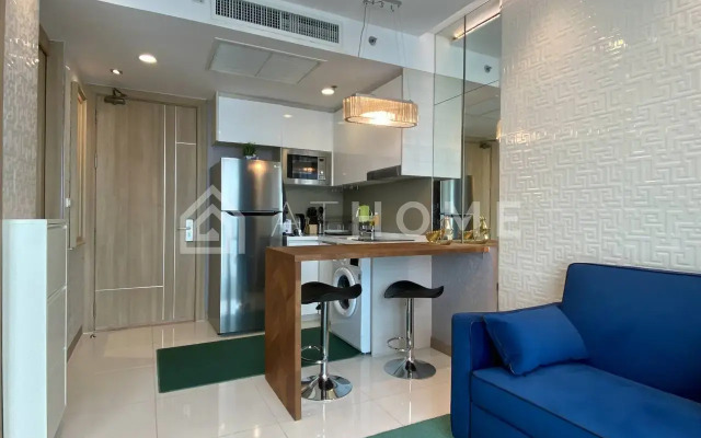 Riviera Wongamat Beach Apartments