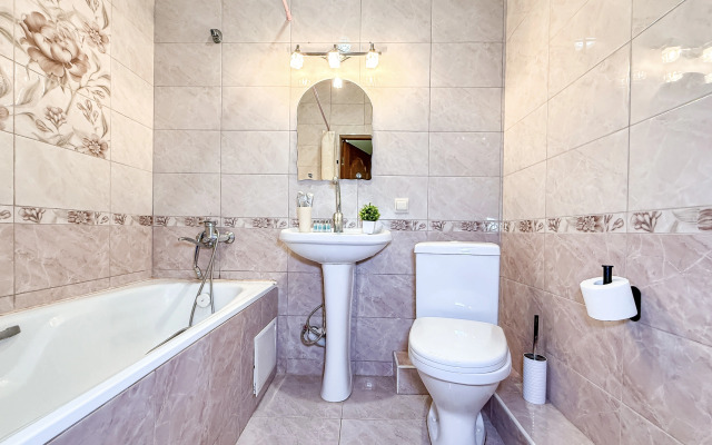 Prostornaya Yevrodvushka V Samom Tsentre Goroda Flat