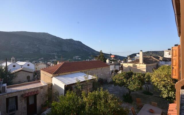 Troullos Apart-Hotel