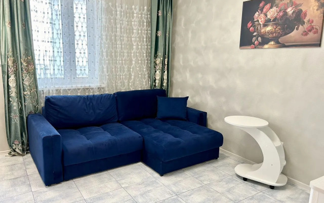 V Zhk Frukty C Uyutnym Vidom Vo Dvor Flat