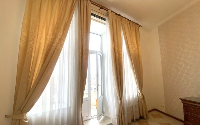 Апартаменты с Видом на Фонтанку