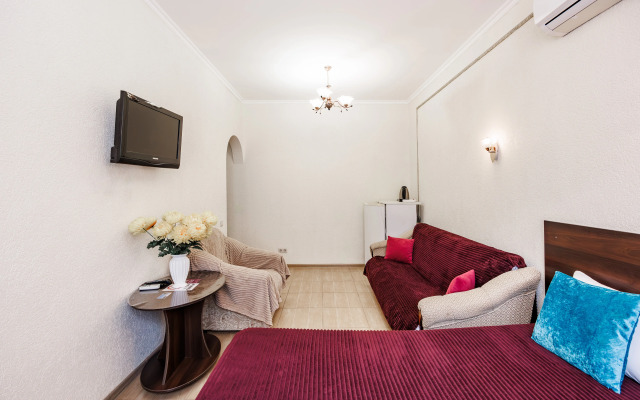 Ninel Guest House