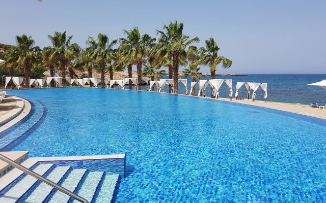 Karpaz Gate Marina Hotel