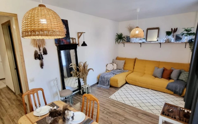 2kh Komnatnaya V Tsentre Goroda Flat