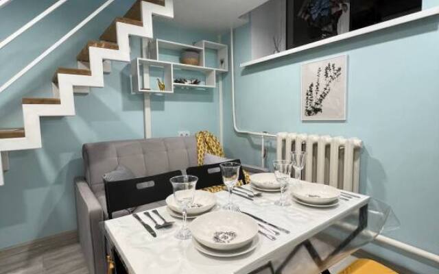 Dvukhurovnevaya studio Bright Yellow na Elektrozavodskoy