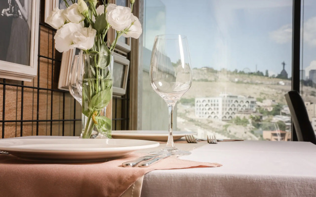 Opera Suite Hotel