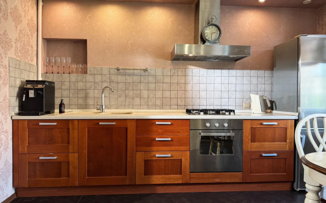 Yevrodvushka V Samom Tsentre Goroda Flat