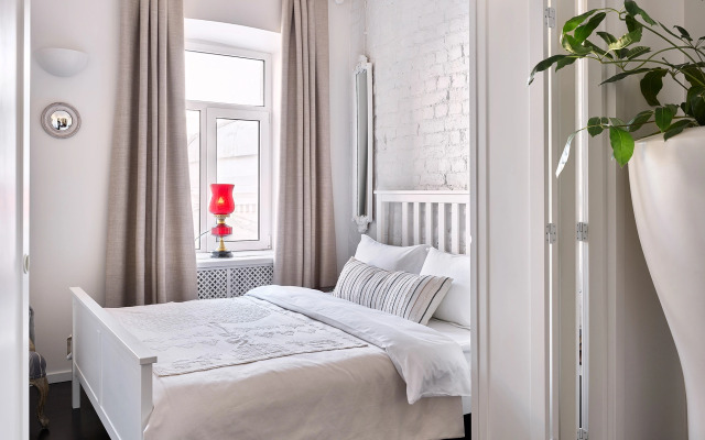 Квартира тихая трехкомнатная на ст. м. Маяковская