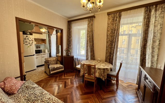 U Bankovskogo Mosta Apartments