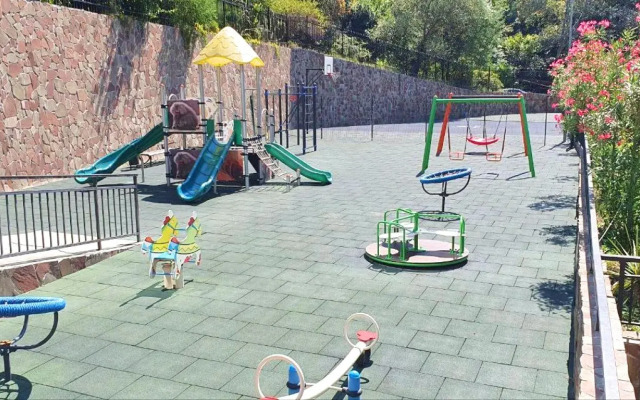 Flat v Samom Zelenom Rayone Sochi
