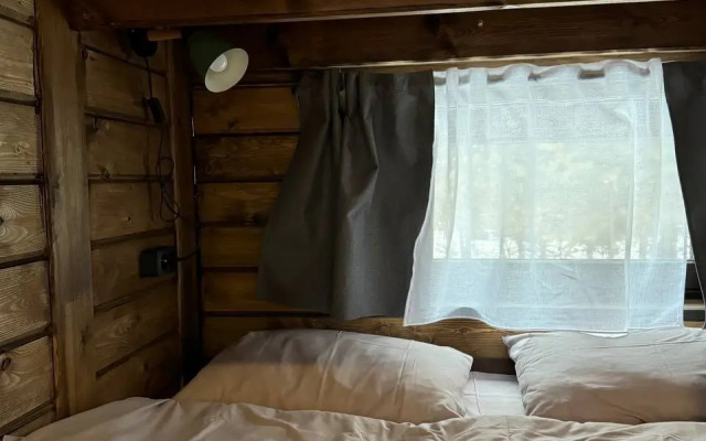 Глэмпинг Мандала Кумба