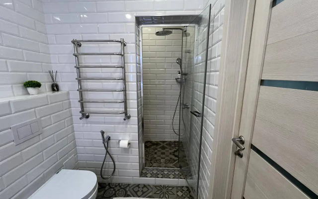 2-K U Morya Posutochno V Tsentre Myckhako Flat