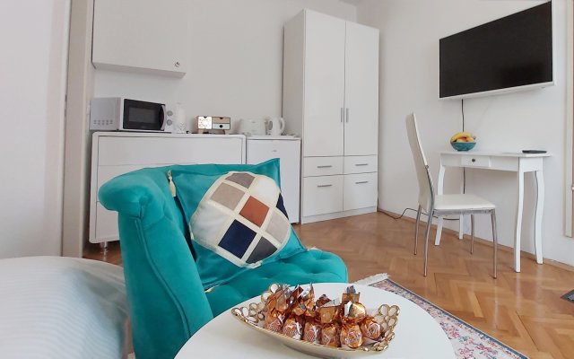 Adria Apartments