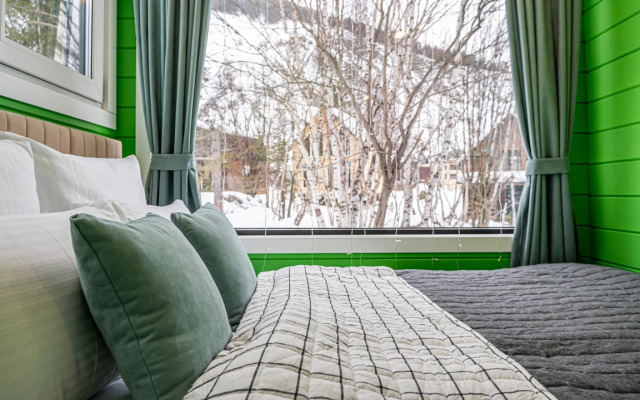 Коттедж Премиум с Терассой и Красивым Видом в Терсколе от Квартирукинг