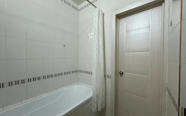 Ryadom s novym Avtovokzalom Flat