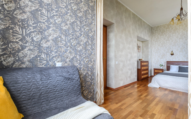 Yevro 2 U M. Kirovskiy Zavod Flat