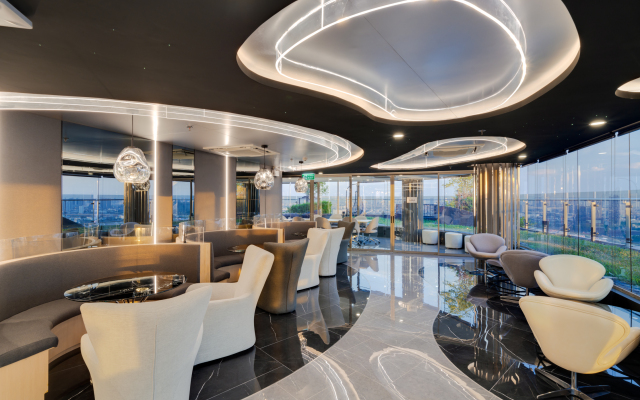 Oakwood Suites Tiwanon Bangkok Hotel
