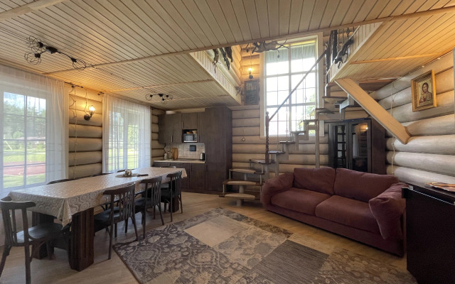 Частный дом с баней