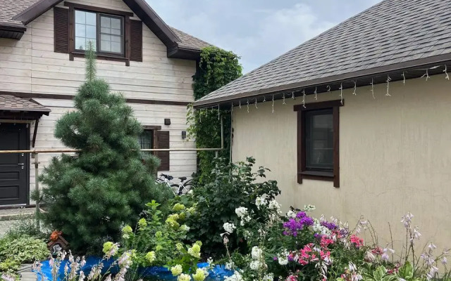 Flyuger Guest house
