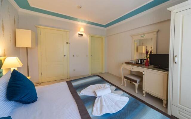 Viva Deluxe Hotel