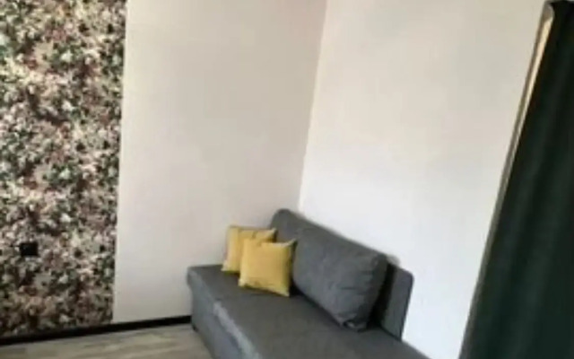 Na Ulitse Ametyevskaya Magistral 6a Flat