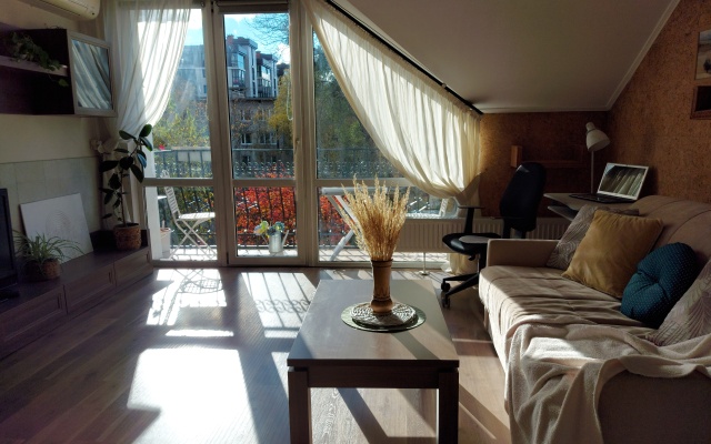 Art-Mansarda Khudozhnika Flat