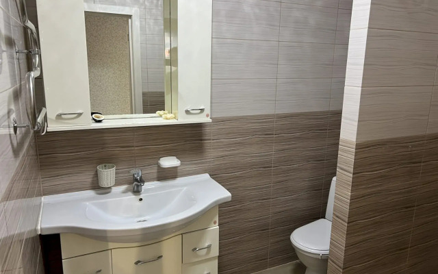 261 Mansarda 12 Min Do Plyazha Flat