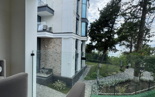 S Pryamym Vidom na More Apartments