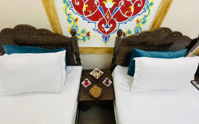 Jumadaler Rich Garden Old Town