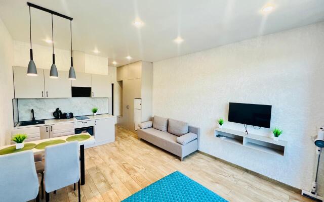 Na Lvovskoy 70A Apartments