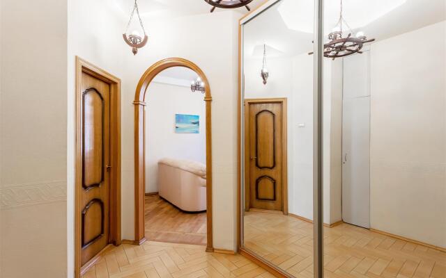 Apartlux Mayakovskaya 2 Apartments