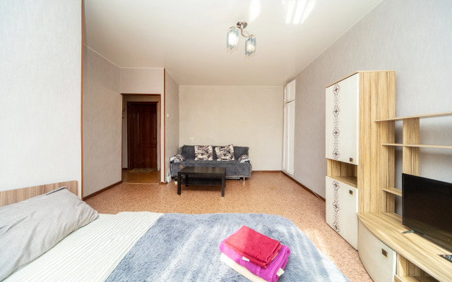 Апартаменты Мира 90