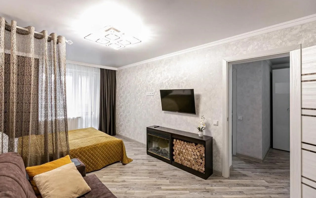 Na Ulitse Osipenko 5 Flat