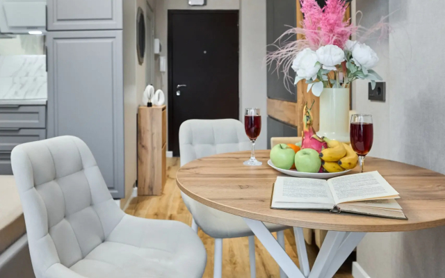 Квартира Теплая Возле Центральной Больницы