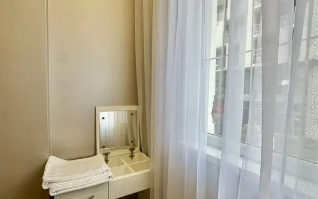 Na Tavricheskoy 7k2 Flat