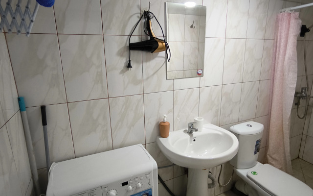 Uyutnaya Studiya vozle Morya Flat