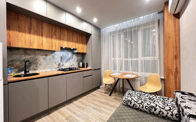 V Prekrasnom Novom Zhk Levoberezhye Flat