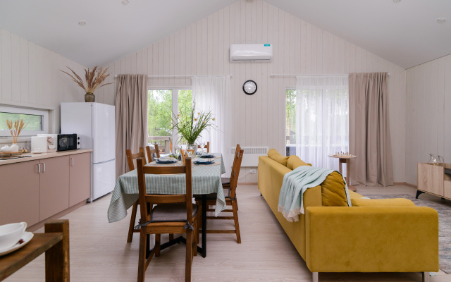 Simple Life Home 361 Private House