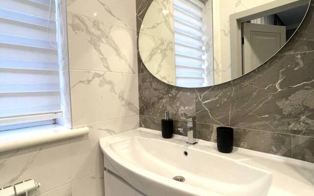 Частный дом Apartburo Grey House