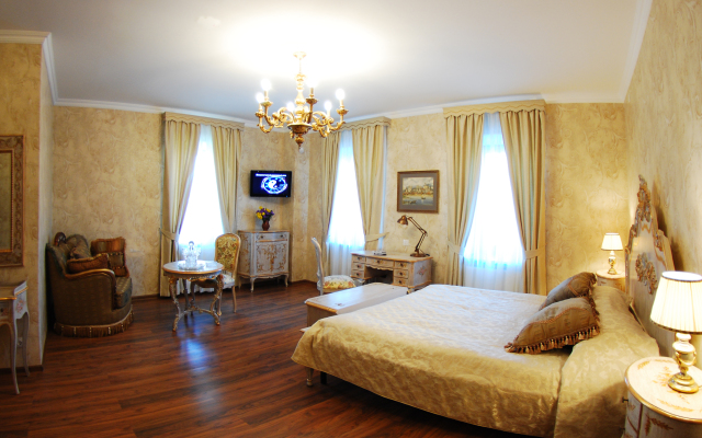 Nikolaevsky Posad Art Hotel