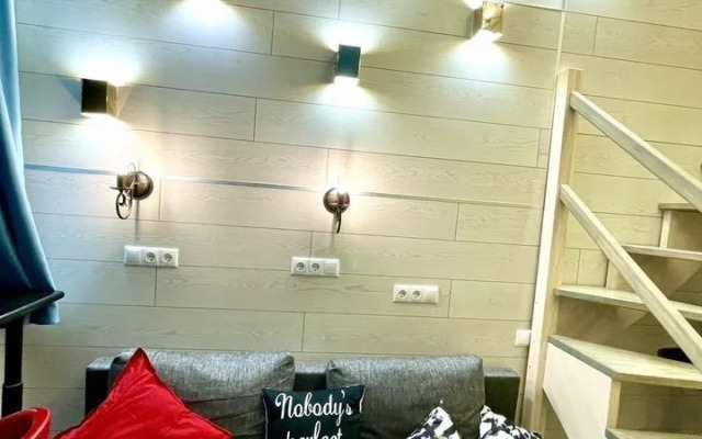 Квартира Двухуровневая студия рядом с метро Селигерская