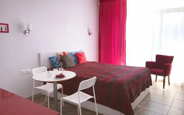 1-ya Liniya Ot Morya Apartments