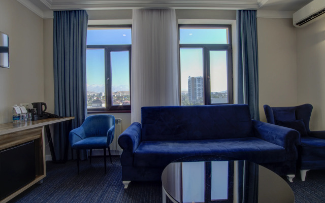 Resident Hotel